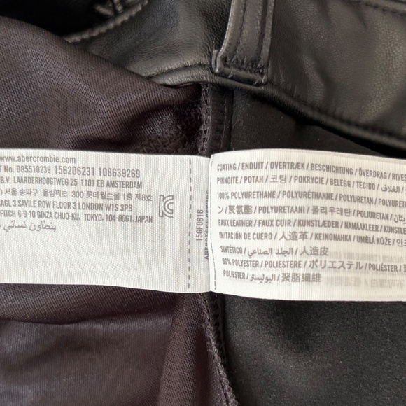 Abercrombie‎ & Fitch Vegan Leather 90s Straight Pant - Size 16. - Picture 9 of 14
